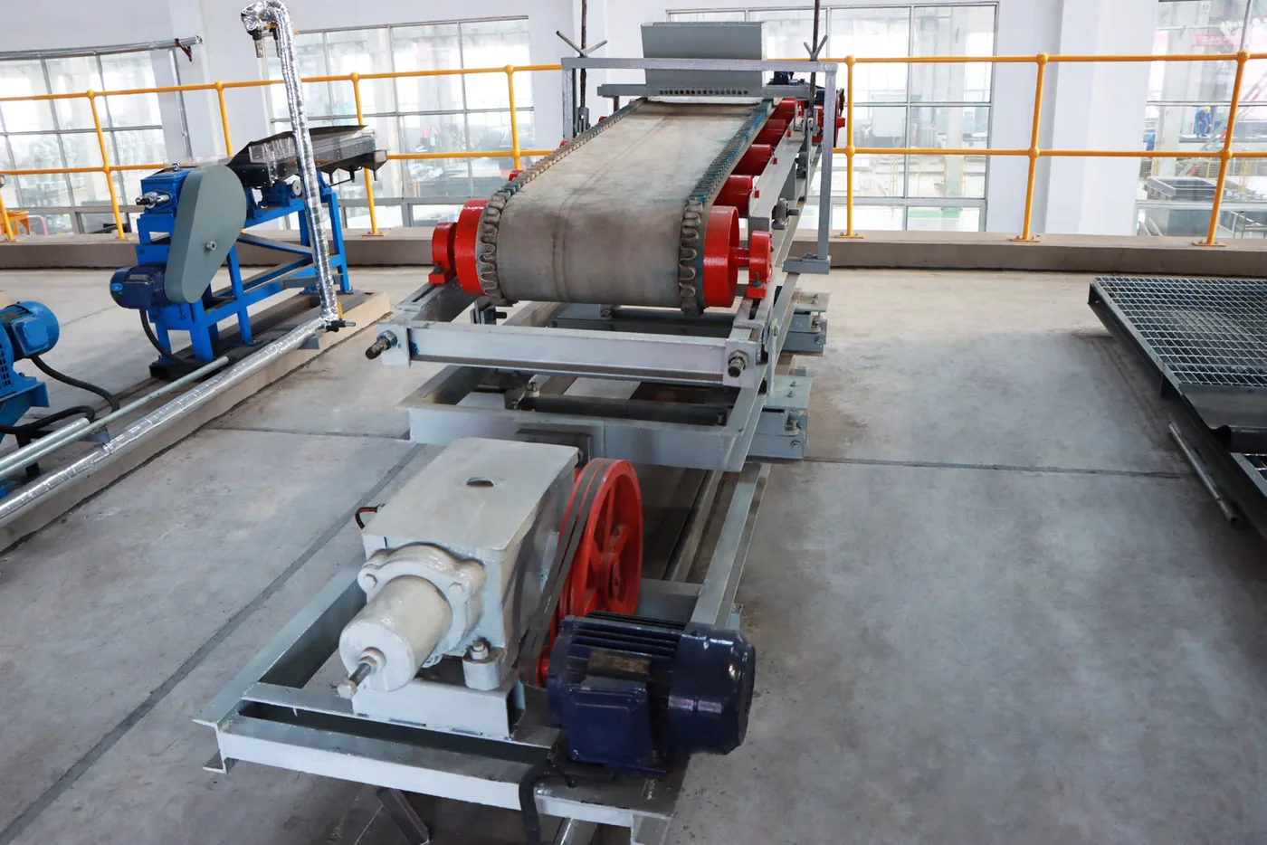 Mining equipment on the assembly line at a Xinhai base